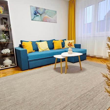 Tusmorez Central Apartment Targu Mures Luaran gambar