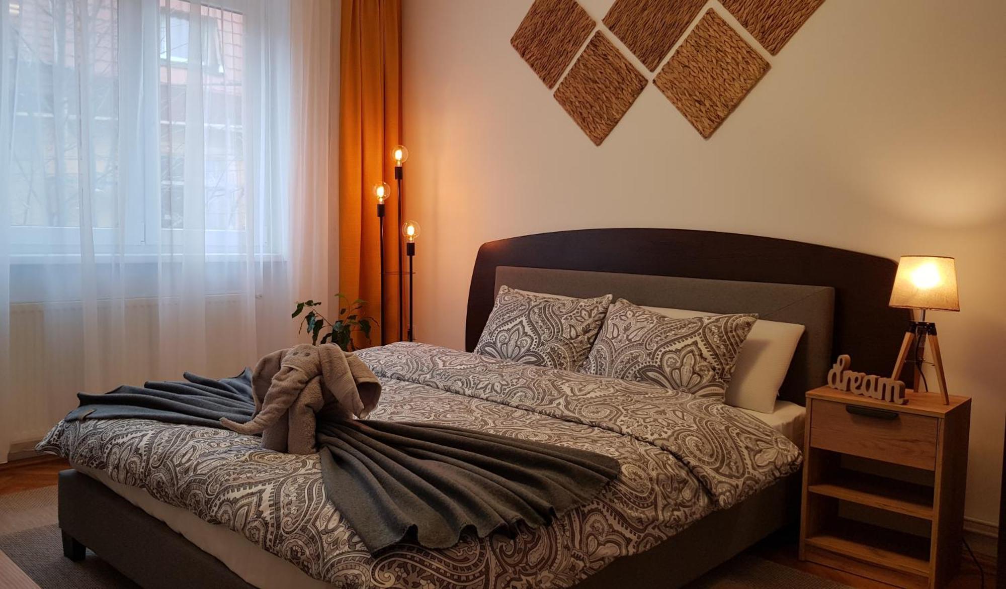 Tusmorez Central Apartment Targu Mures Luaran gambar